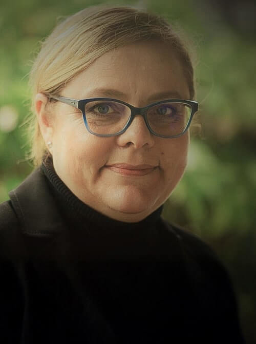 Course design and review  Lydia Uys